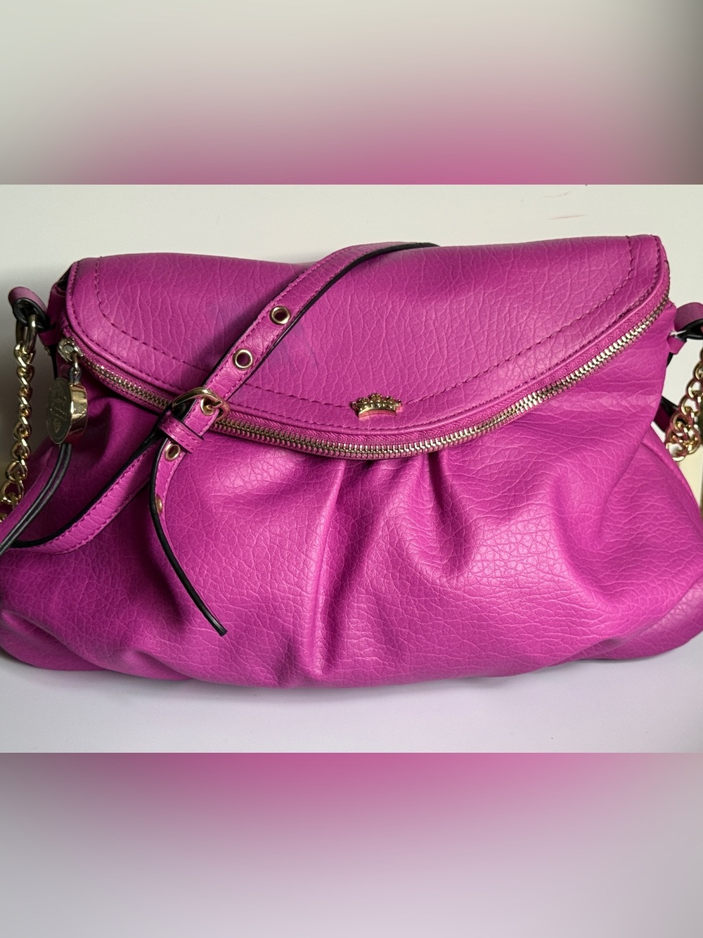 Juicy Couture Greta Flap Crossbody Bag Fuchsia Pink Gold Chain Y2K Hobo Purse
